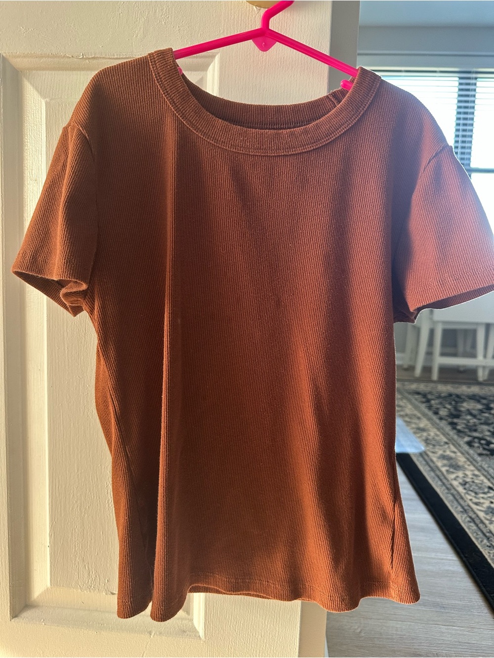 Medium Snug Old Navy Tee Brown